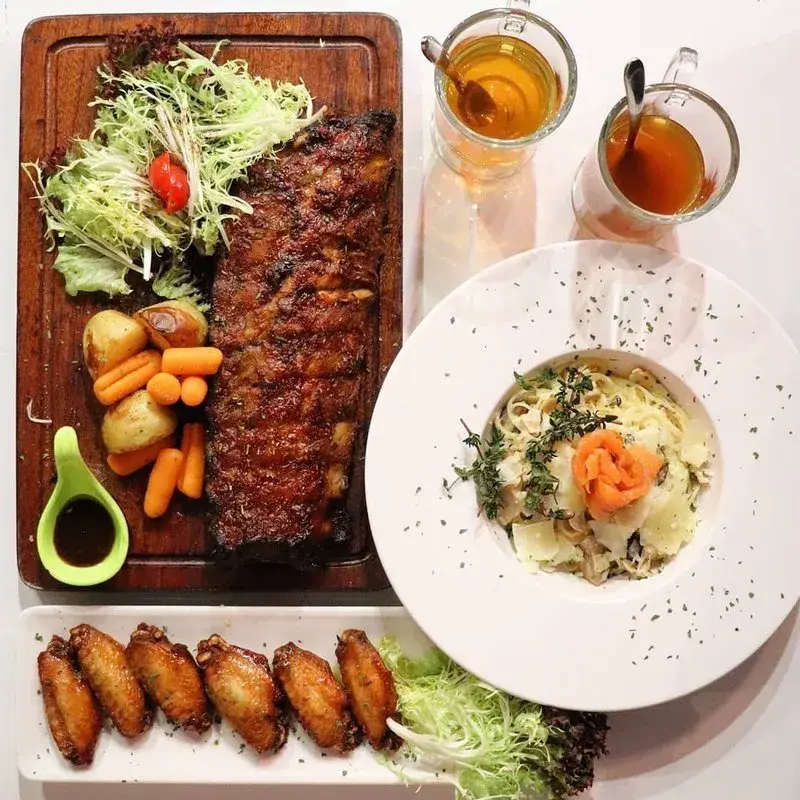 旺角香港茶餐厅加盟_旺角宝港式茶餐厅美食介绍_香港旺角餐厅